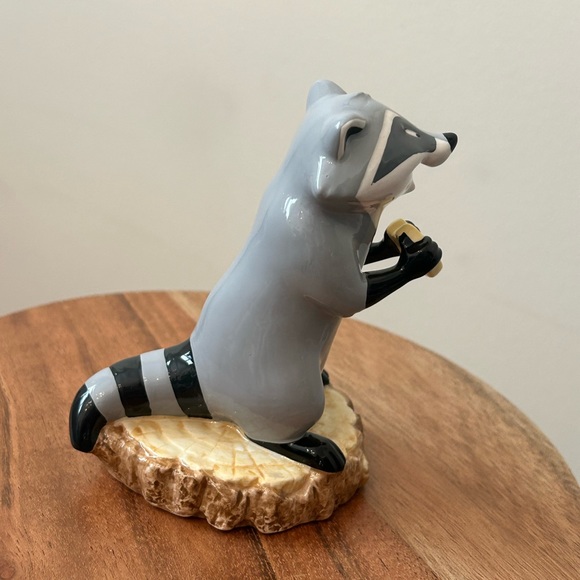 Disney Meeko Vintage Ceramic Figurine Pocahontas Porcelain Statue Collectible - Picture 4 of 6